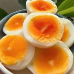 Eieren in verschillende stijlen en bereidingen voor culinaire inspiratie.
