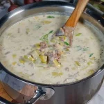 Prei Gehaktsoep - een rijke en smaakvolle soep met gehakt en prei.