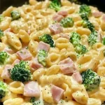 Gezonde pastaschotel met broccoli en ham, snel recept voor elke maaltijd.