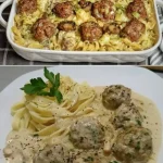 Een bord pasta met champignonsaus en gehaktballetjes, prachtig gepresenteerd.